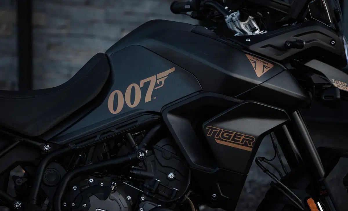 Triumph Tiger 900 Tiger 900 Bond Edition (2021 - 23) (6)