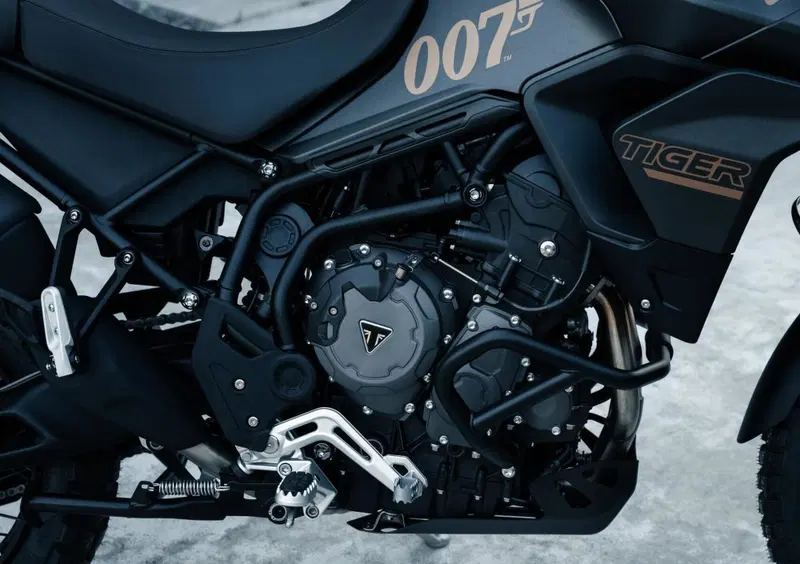 Triumph Tiger 900 Tiger 900 Bond Edition (2021 - 23) (8)