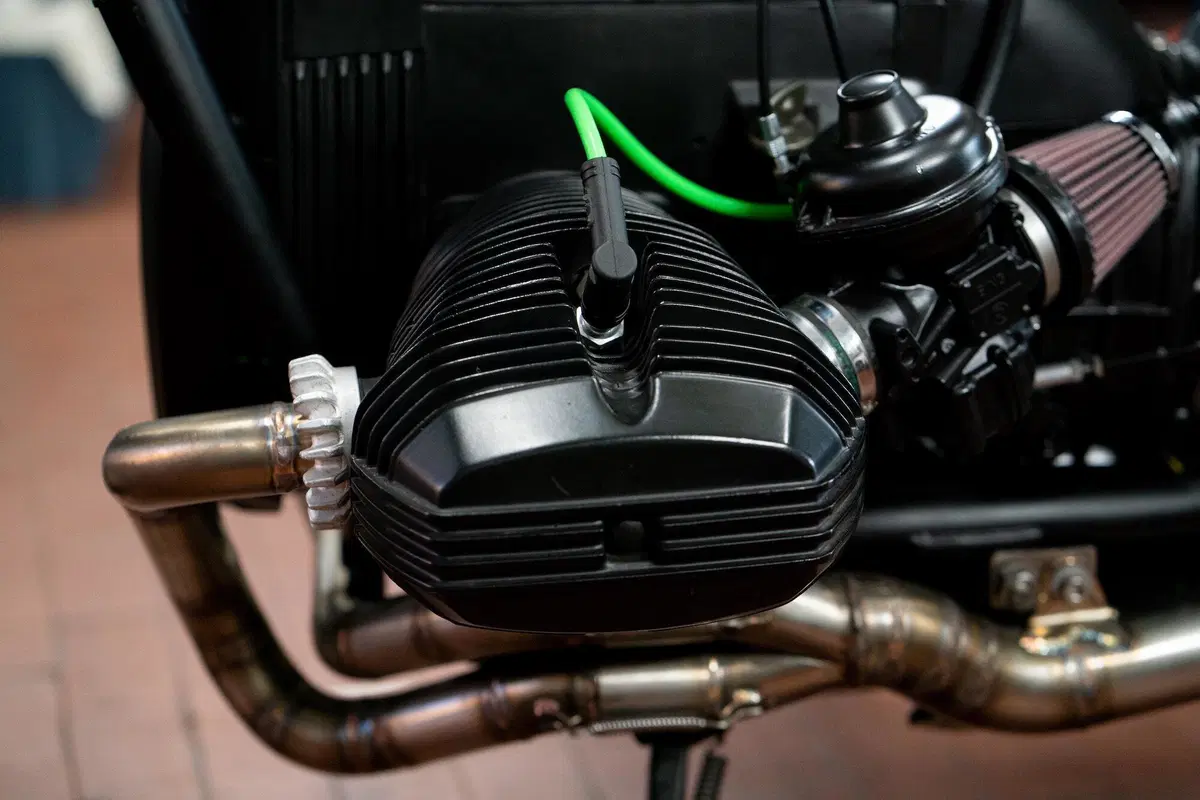 BMW R100R Café Racer by PitStop Moto (12)