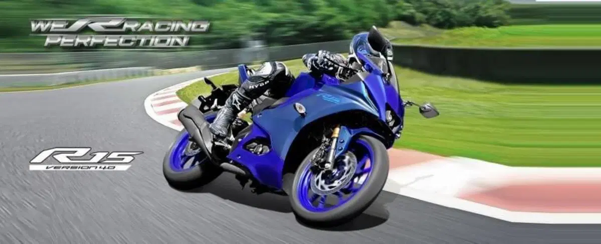Le Yamaha R15 e R15M, versione 4.0, lanciate in India (10)