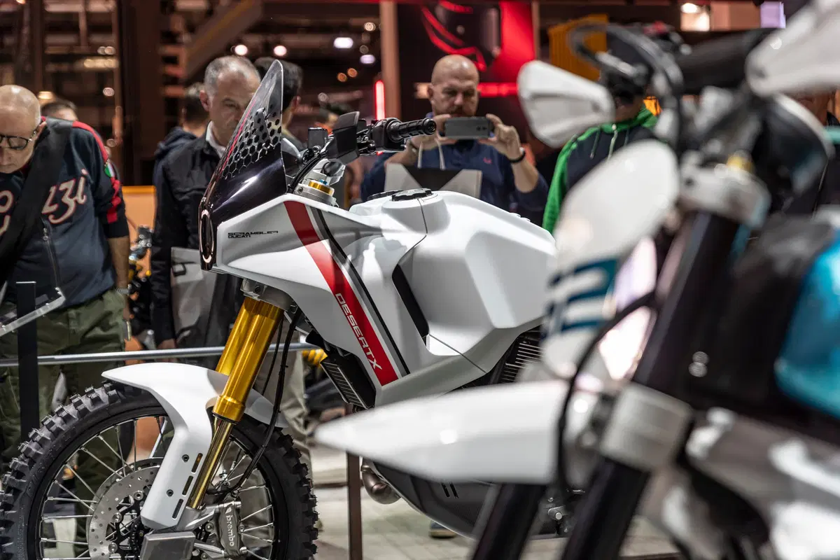 Scrambler DesertX e The Motard Concept a ECIMA 2019 (4)