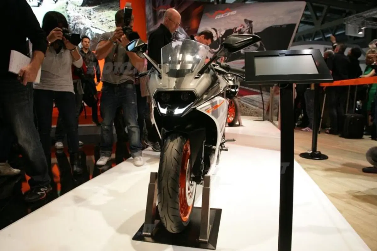 EICMA 2013: KTM RC125, RC200 e RC390. Le nuove super sportive (3)