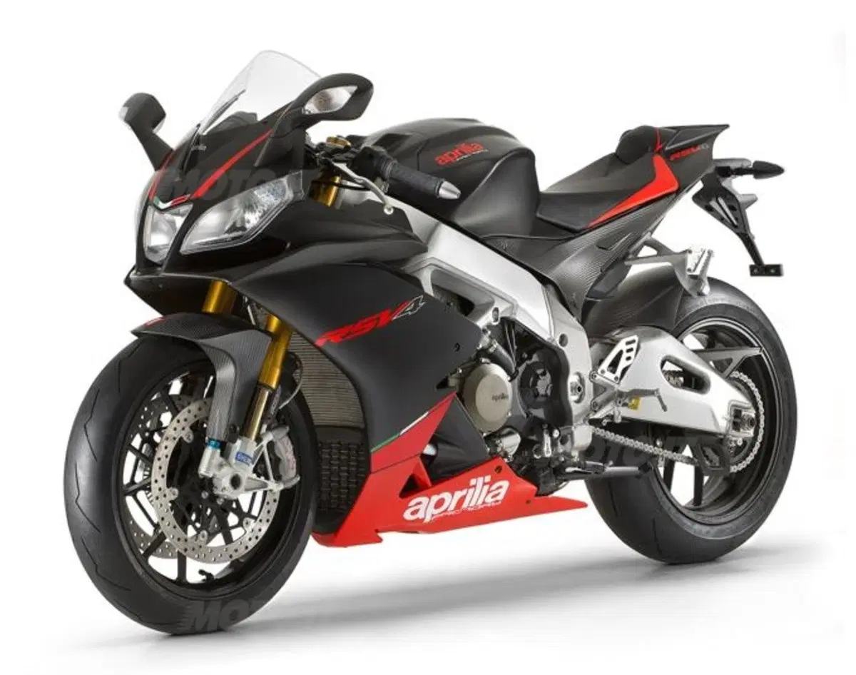 EICMA 2013. Aprilia RSV4 R ABS e Factory ABS (4)