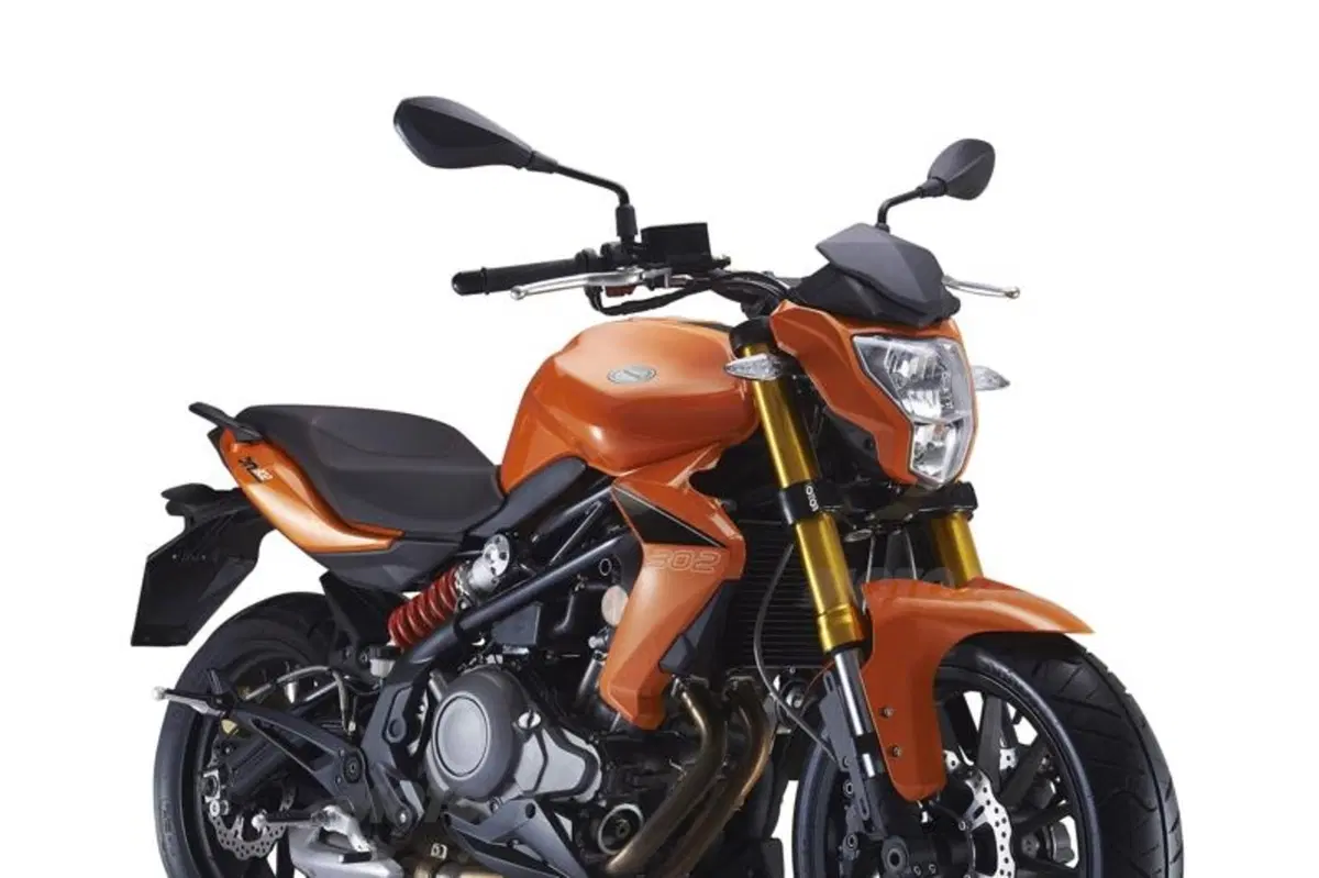 EICMA 2013. Benelli BN 302