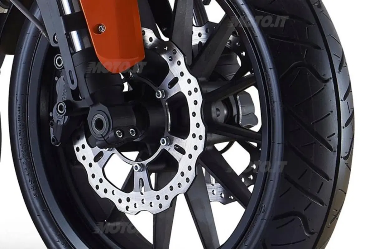 EICMA 2013. Benelli BN 302 (3)
