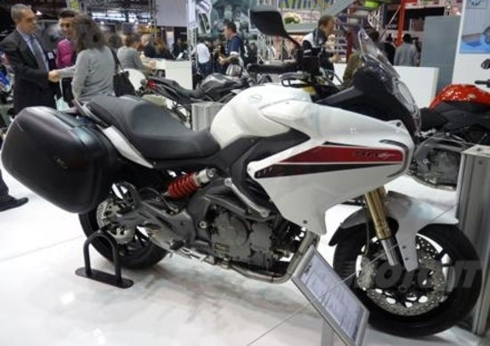 EICMA 2013. Benelli BN 600 GT