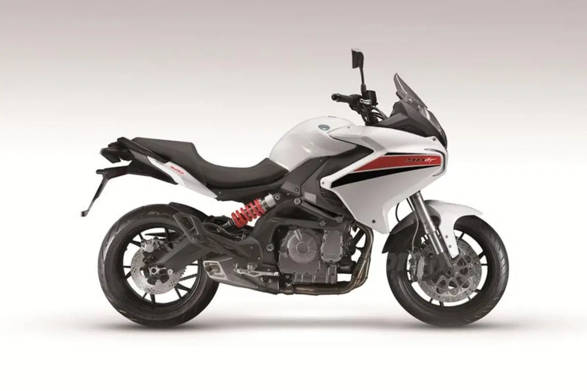 EICMA 2013. Benelli BN 600 GT