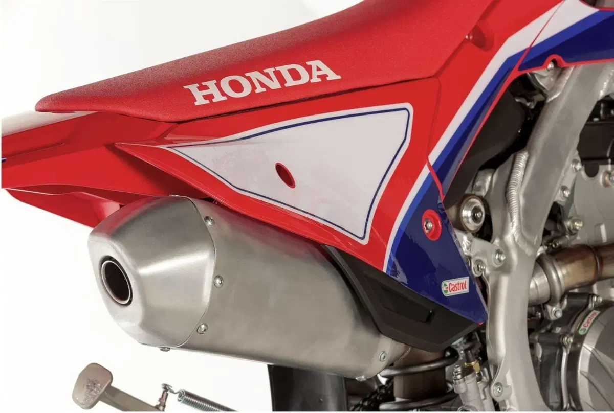 Honda gamma CRF-RX Enduro 2022. Prezzi e dati (3)
