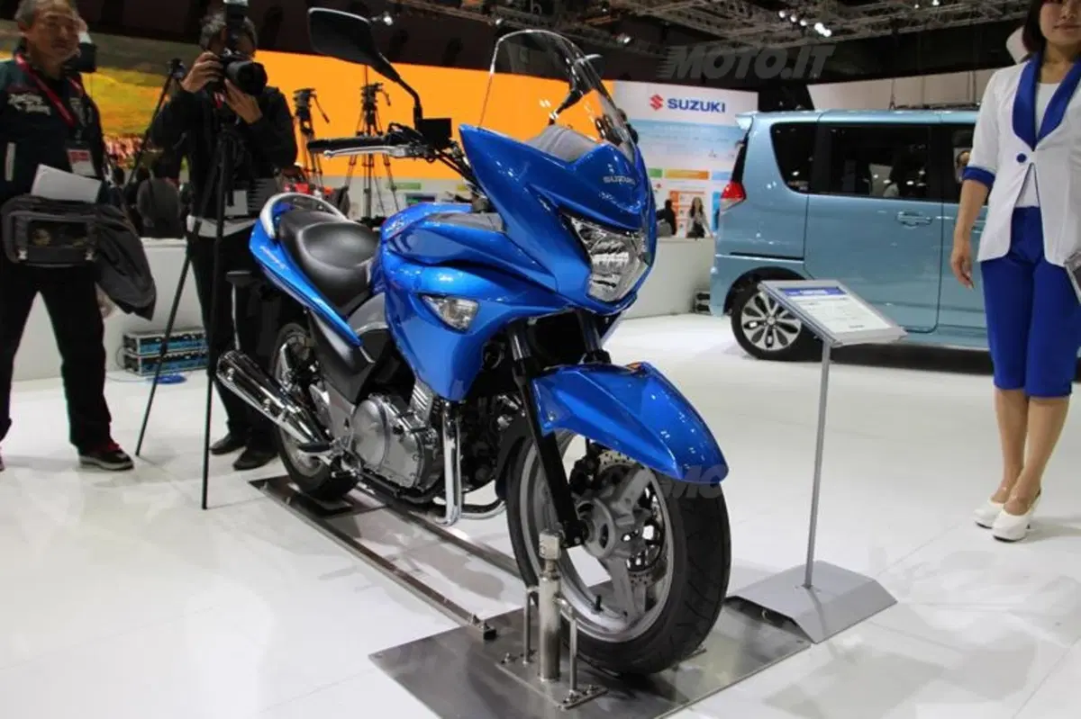 Suzuki: al Tokyo Motor show il ritorno del turbo e una fun-bike elettrica (13)