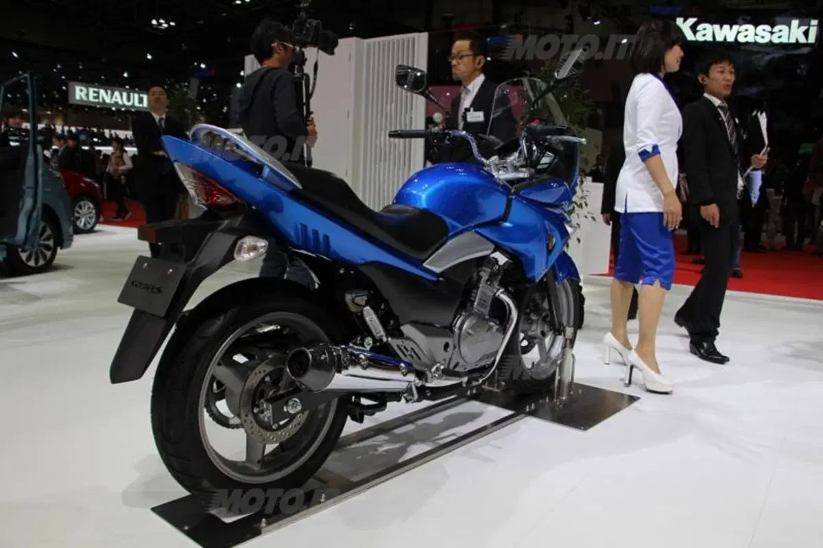 Suzuki: al Tokyo Motor show il ritorno del turbo e una fun-bike elettrica (14)
