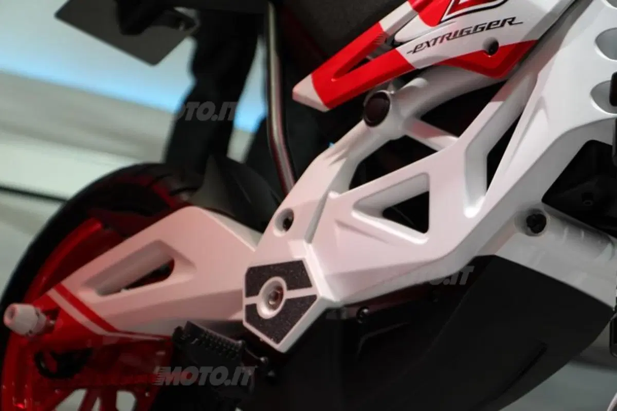 Suzuki: al Tokyo Motor show il ritorno del turbo e una fun-bike elettrica (25)