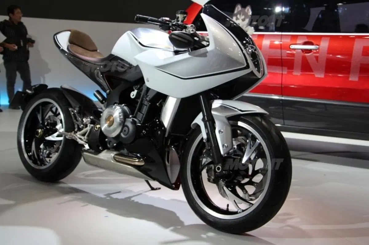 Suzuki: al Tokyo Motor show il ritorno del turbo e una fun-bike elettrica (33)