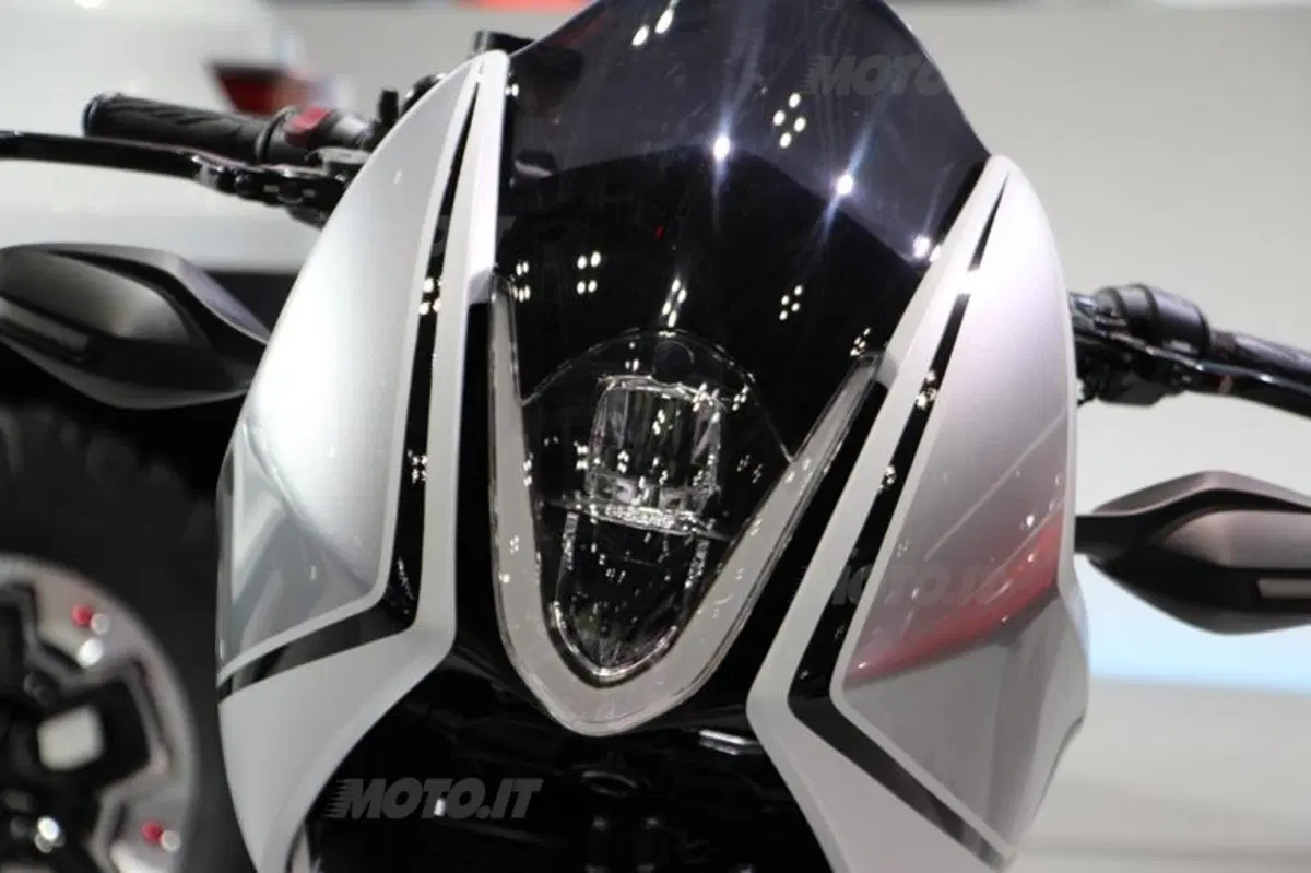 Suzuki: al Tokyo Motor show il ritorno del turbo e una fun-bike elettrica (35)