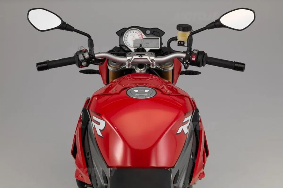 EICMA 2013: BMW S1000R (5)