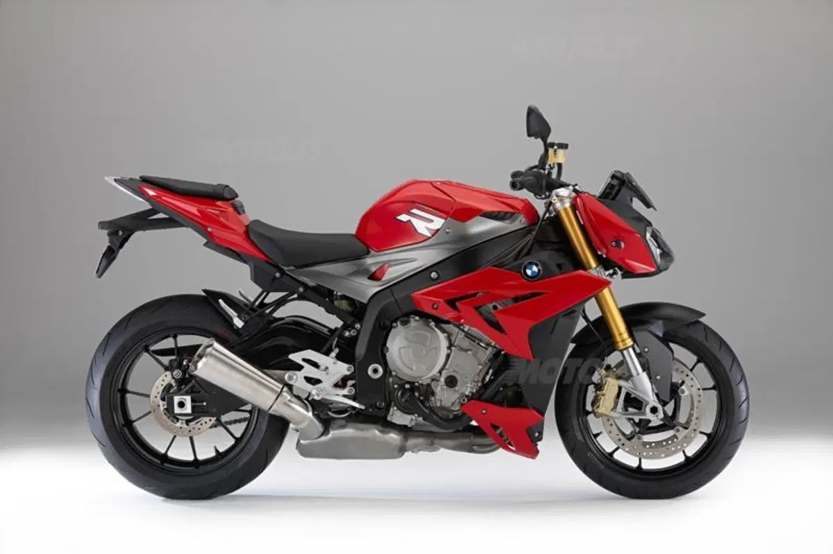 EICMA 2013: BMW S1000R (13)