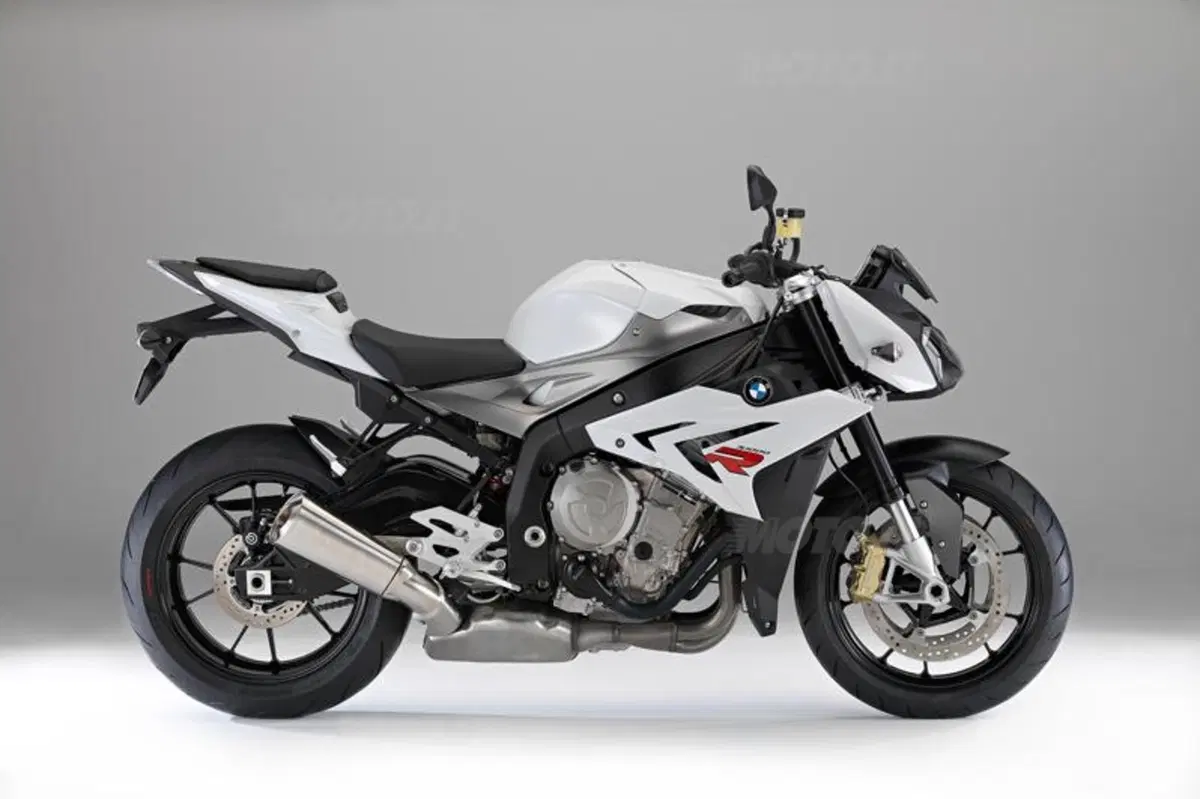 EICMA 2013: BMW S1000R (15)