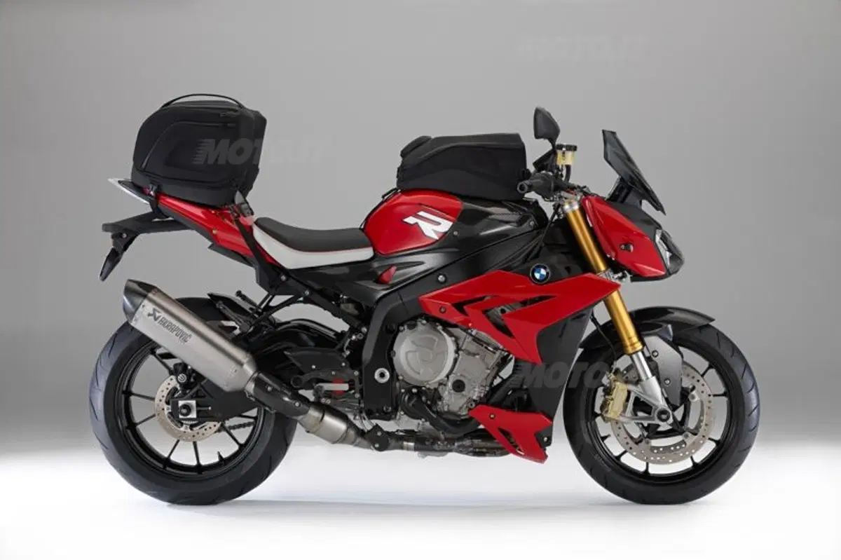 EICMA 2013: BMW S1000R (21)
