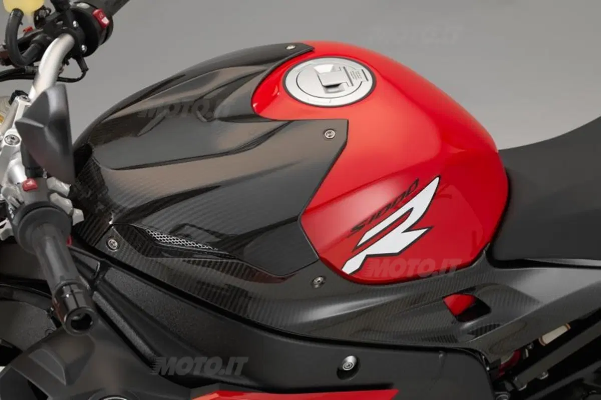 EICMA 2013: BMW S1000R (28)