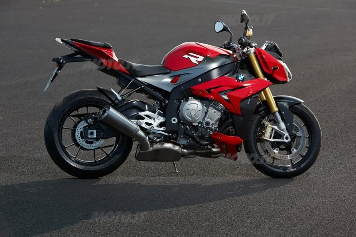 EICMA 2013: BMW S1000R (37)