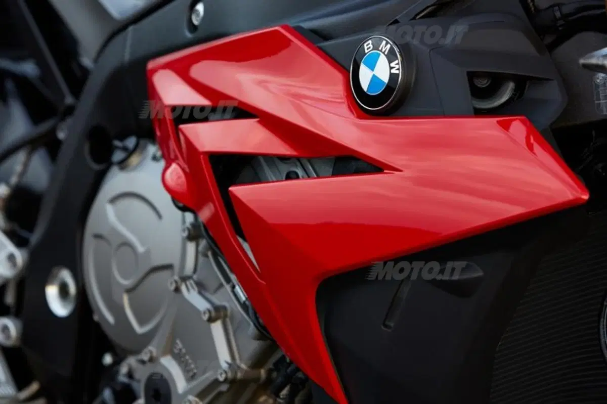 EICMA 2013: BMW S1000R (45)