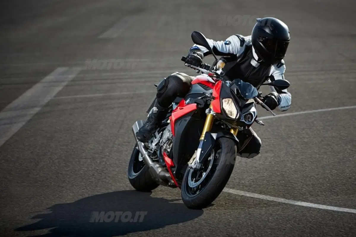 EICMA 2013: BMW S1000R (54)