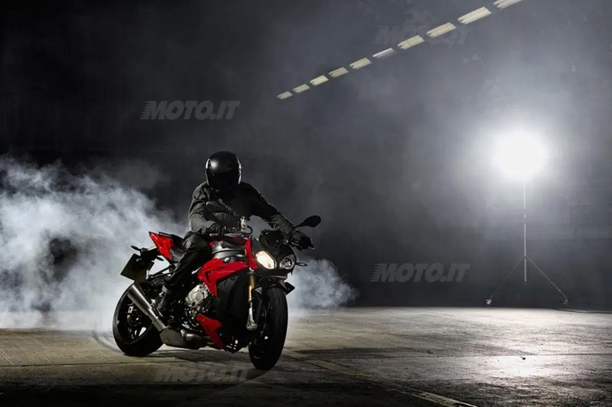 EICMA 2013: BMW S1000R (56)