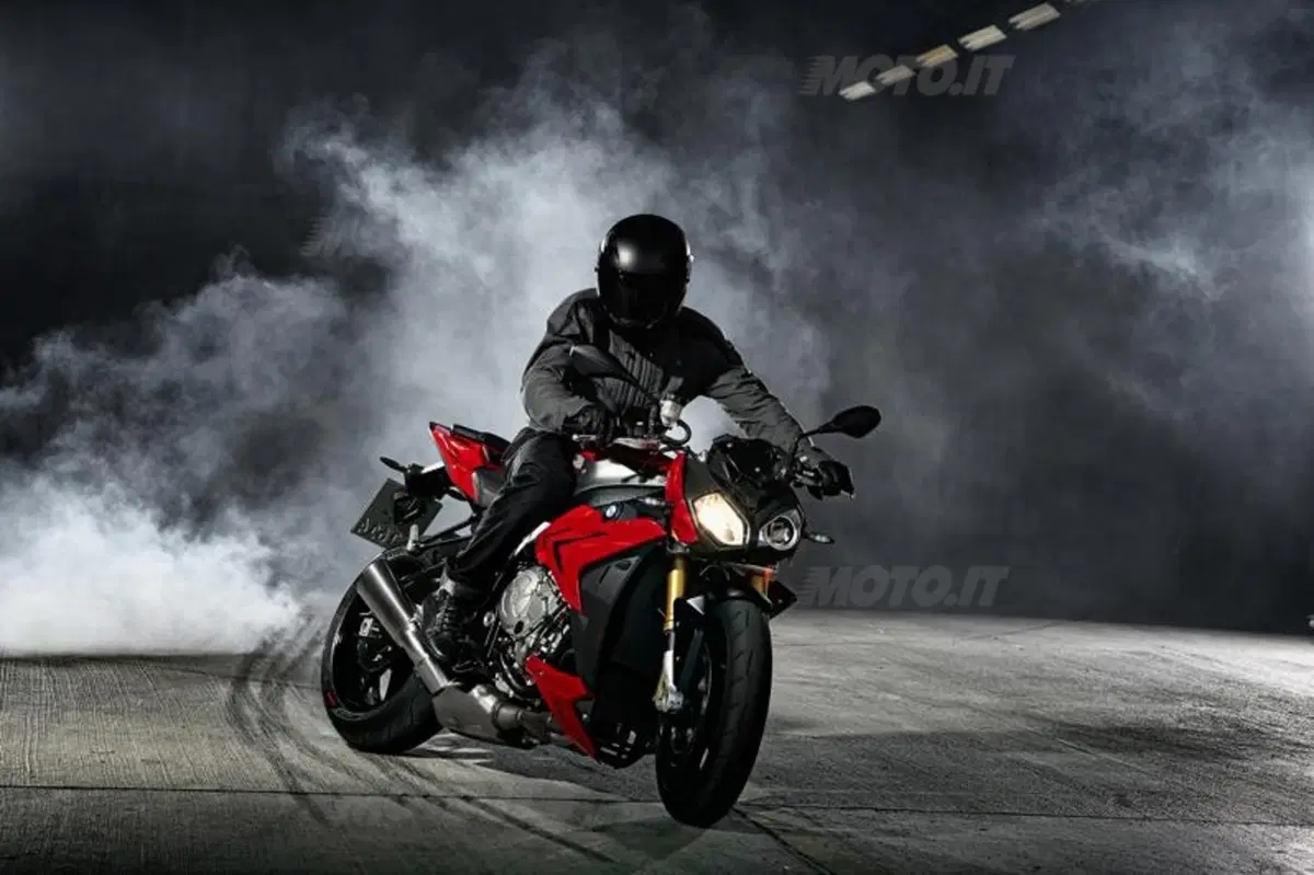 EICMA 2013: BMW S1000R (57)