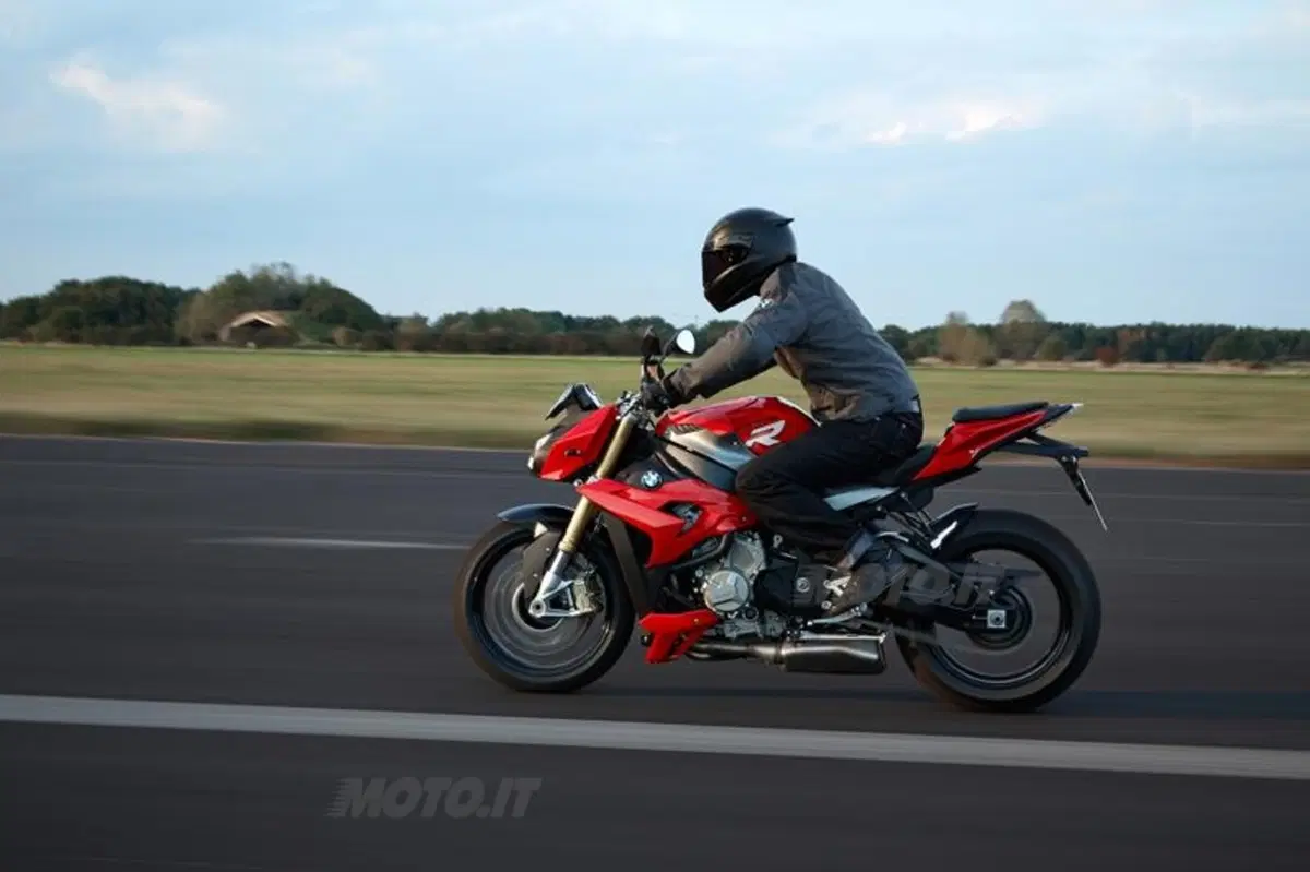 EICMA 2013: BMW S1000R (59)