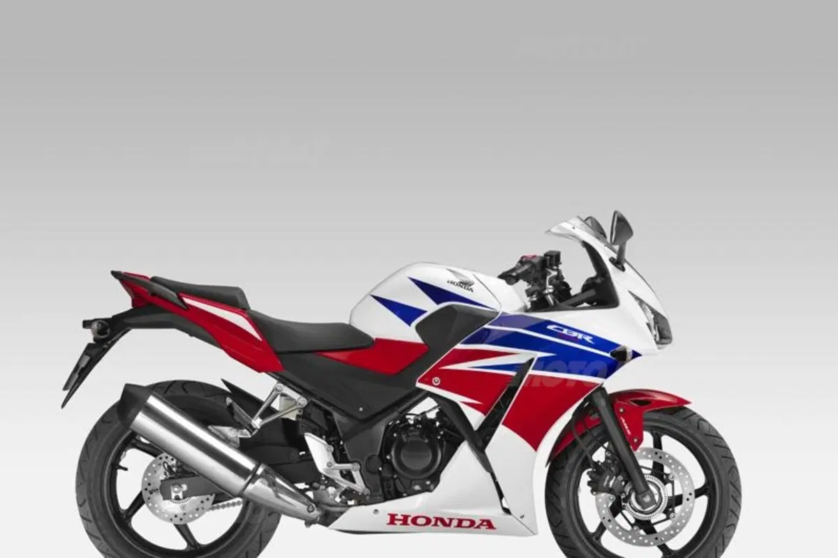 EICMA 2013. Honda CBR300R