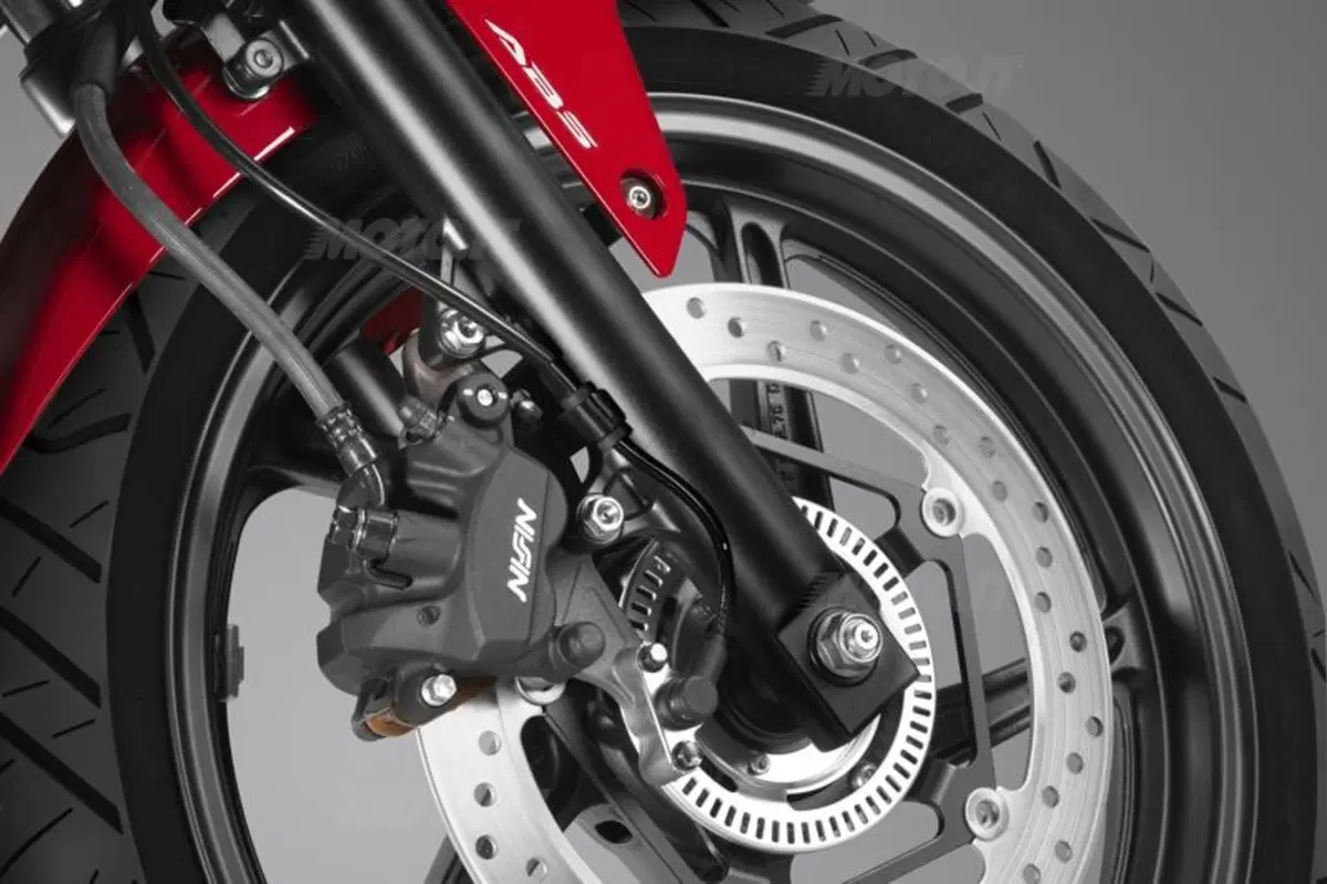 EICMA 2013. Honda CBR300R (4)
