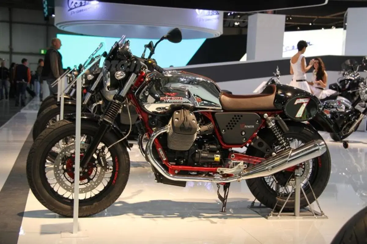 EICMA 2013: Moto Guzzi V7 m.y. 2014 (6)