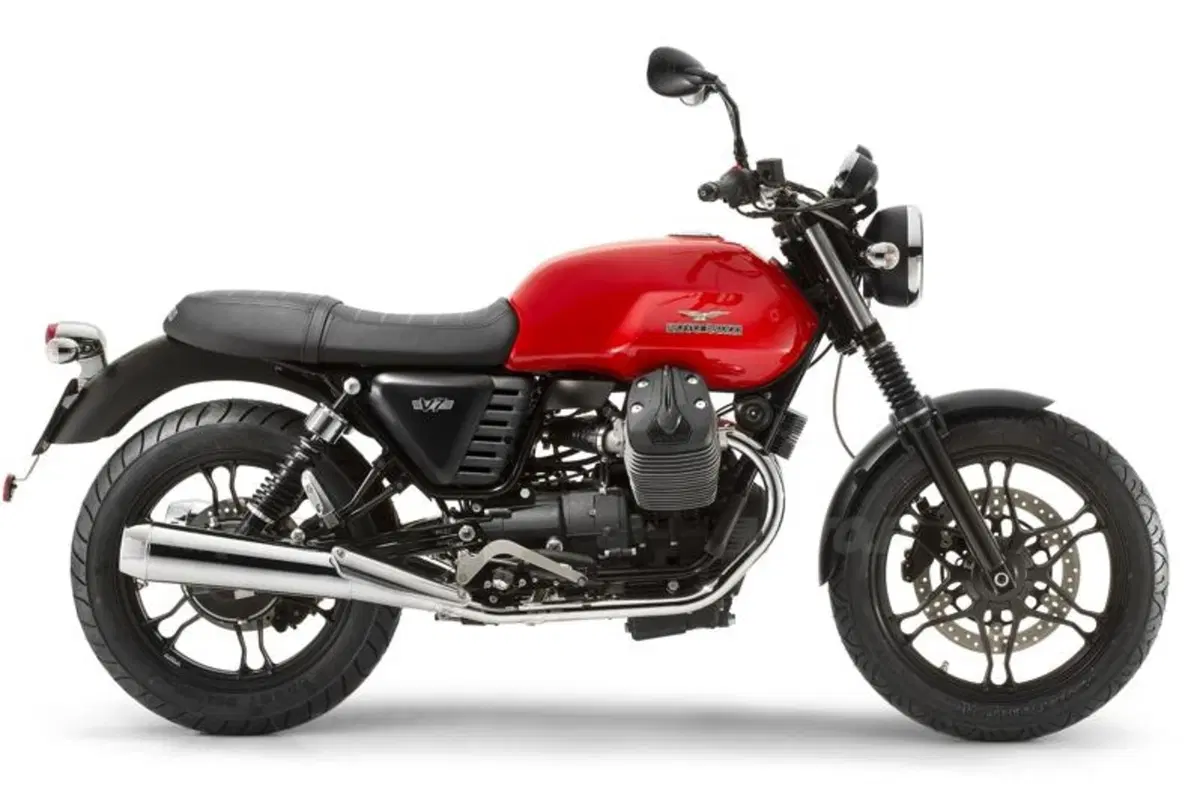 EICMA 2013: Moto Guzzi V7 m.y. 2014 (9)
