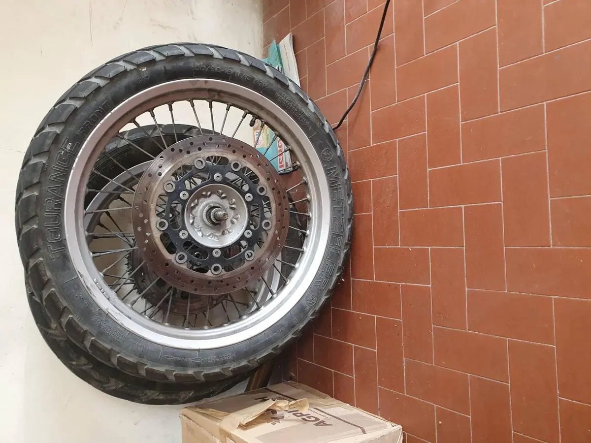 Suzuki XF 650 Freewind (1997 - 03) (6)
