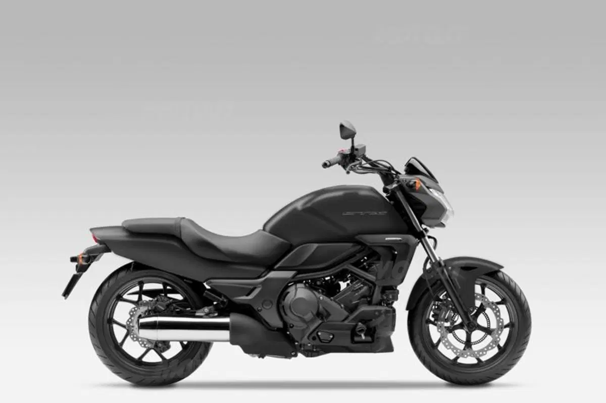 EICMA 2013. Honda CTX700 e CTX700N (2)