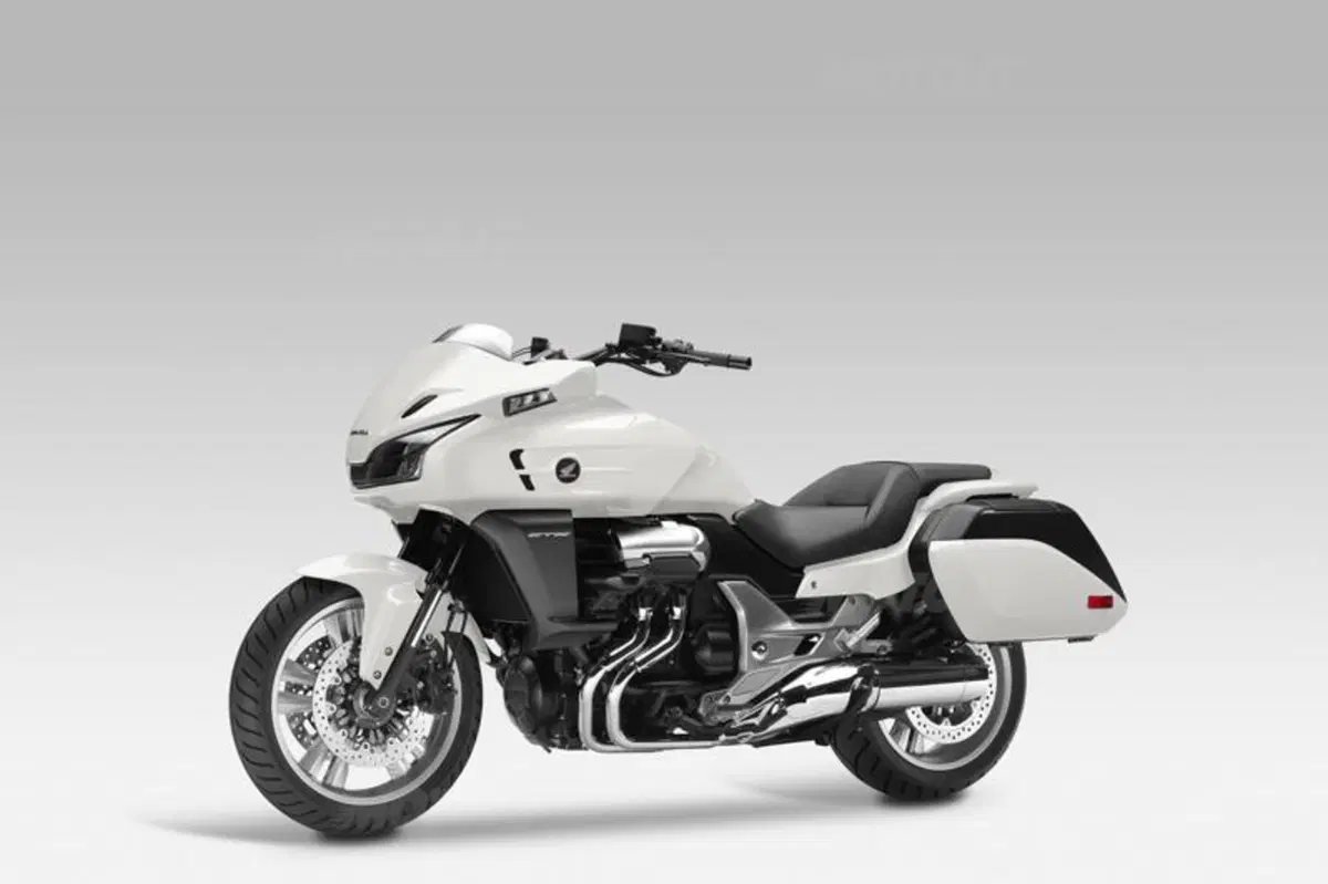EICMA 2013. Honda CTX1300 (3)