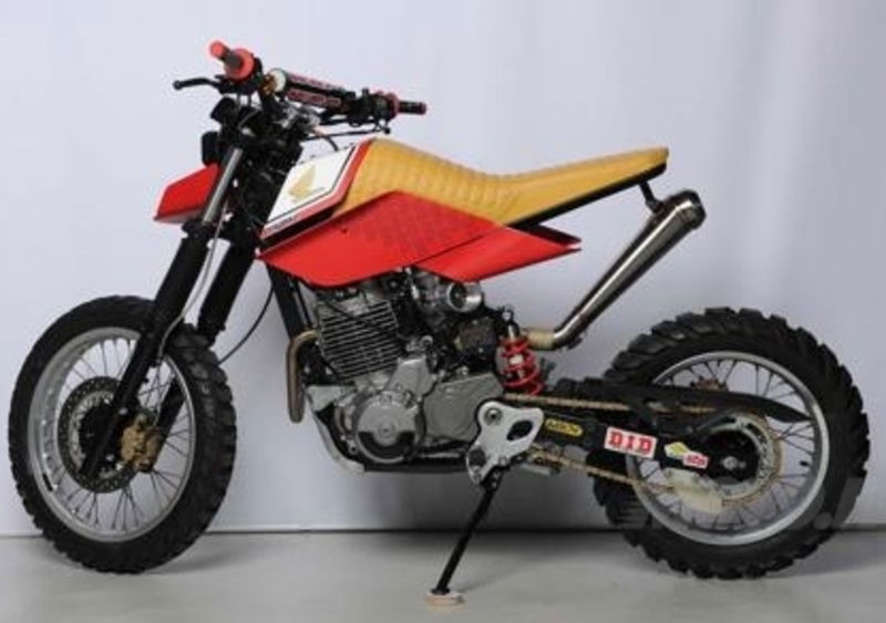 Moto.it e OJ Design Contest: la Honda Bouzin esposta al nostro stand