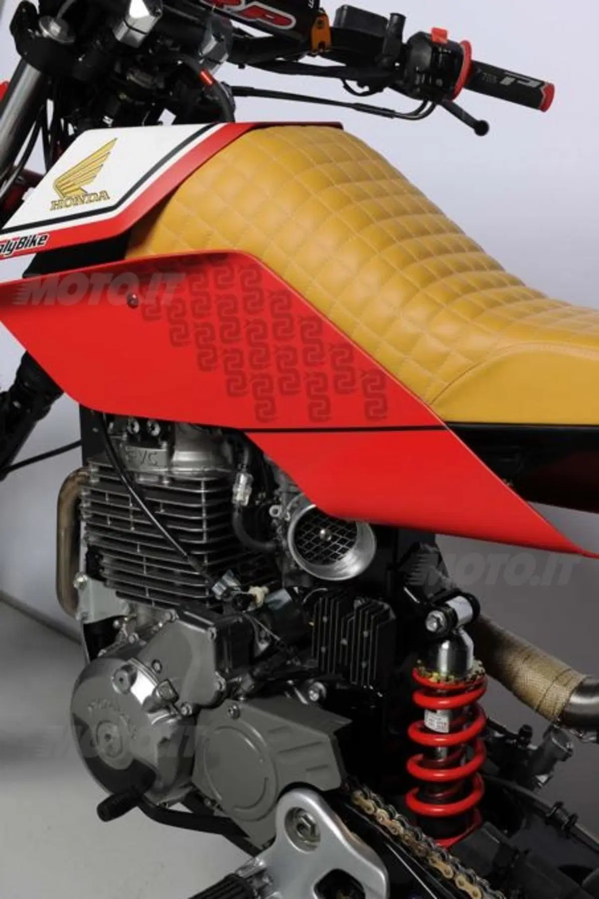 Moto.it e OJ Design Contest: la Honda Bouzin esposta al nostro stand (5)