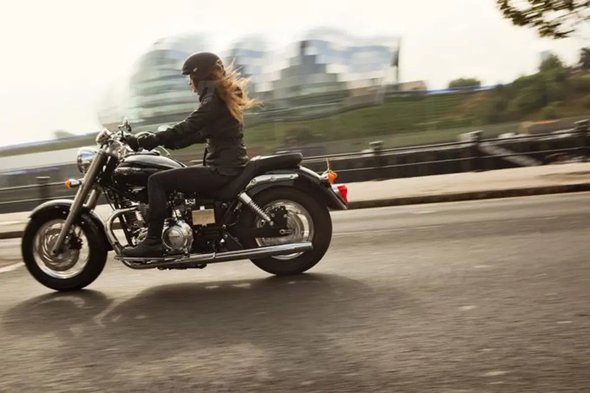 EICMA 2013. Triumph America e America LT (5)