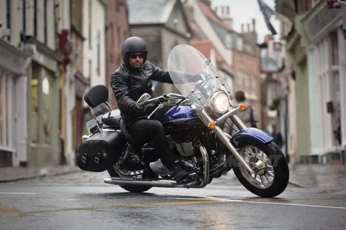 EICMA 2013. Triumph America e America LT (13)