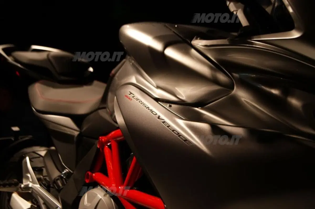 EICMA 2013: MV Agusta Turismo Veloce 800 (12)