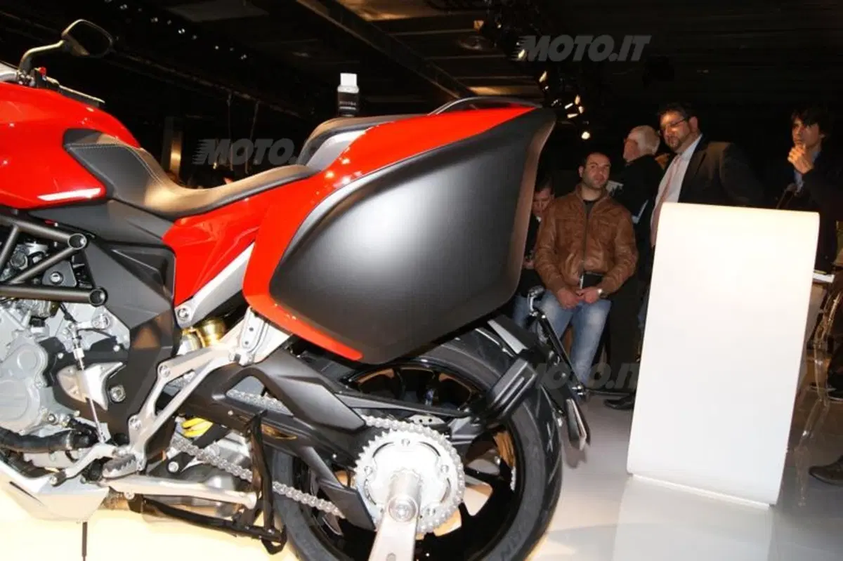 EICMA 2013: MV Agusta Turismo Veloce 800 (16)