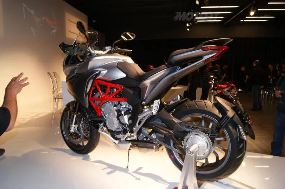 EICMA 2013: MV Agusta Turismo Veloce 800 (20)
