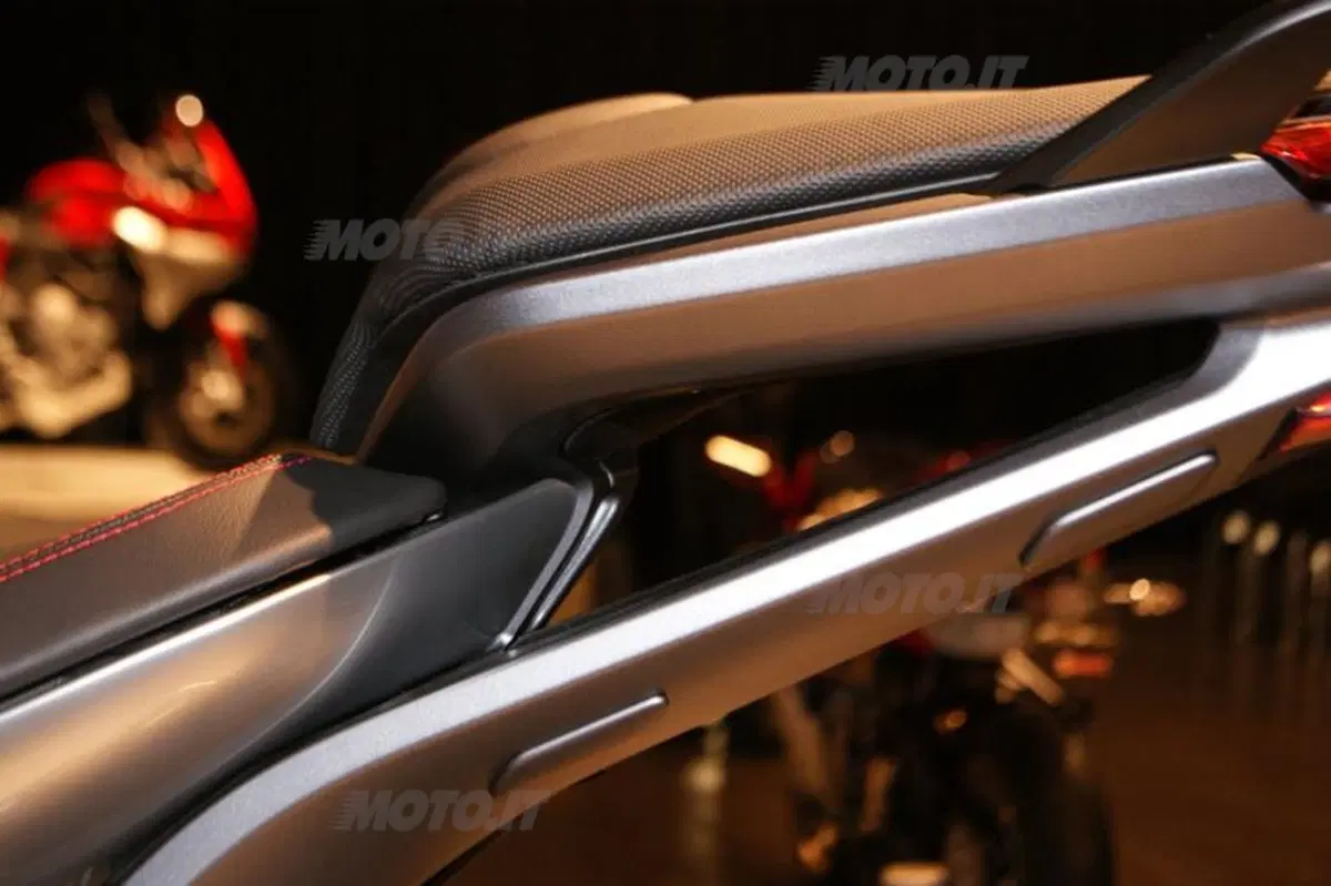 EICMA 2013: MV Agusta Turismo Veloce 800 (21)