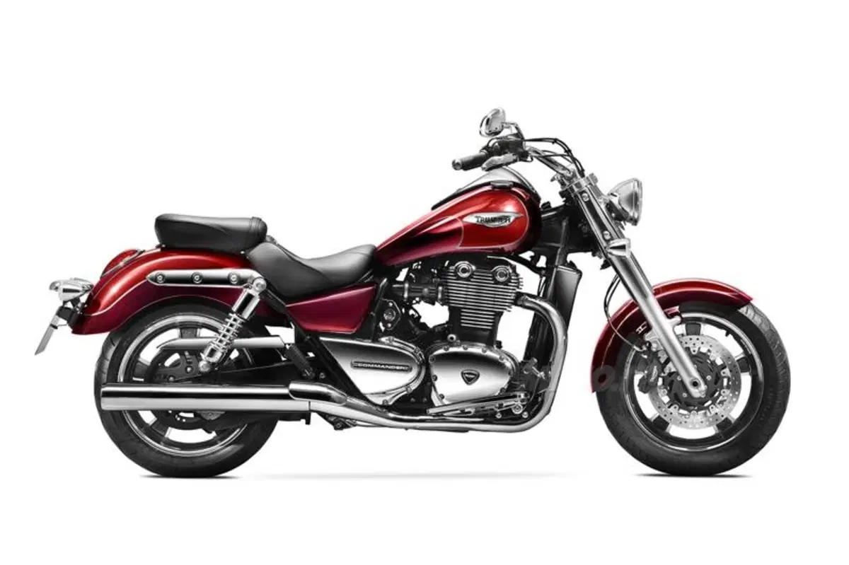 EICMA 2013: Triumph Thunderbird Commander e LT (11)