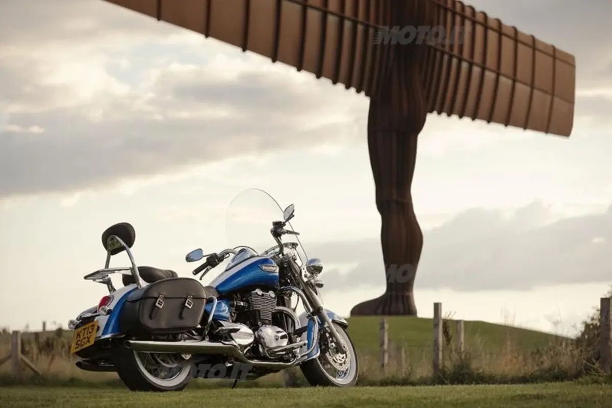 EICMA 2013: Triumph Thunderbird Commander e LT (19)