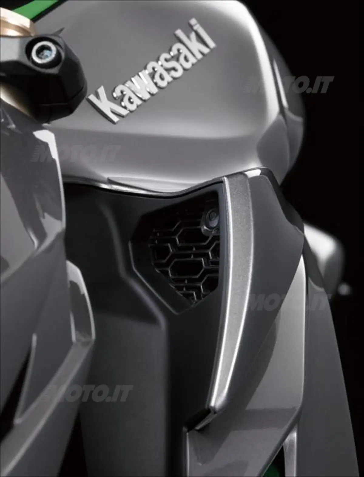 EICMA 2013: Kawasaki Z1000 (5)