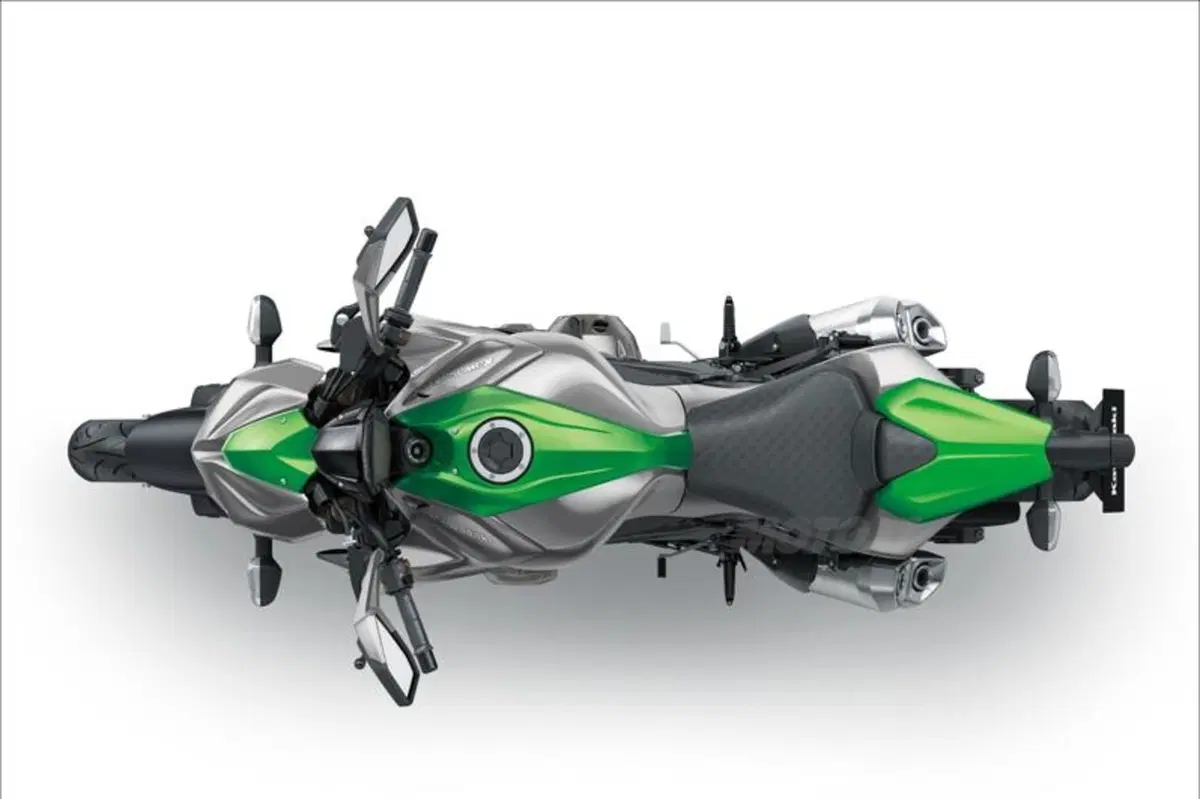 EICMA 2013: Kawasaki Z1000 (17)