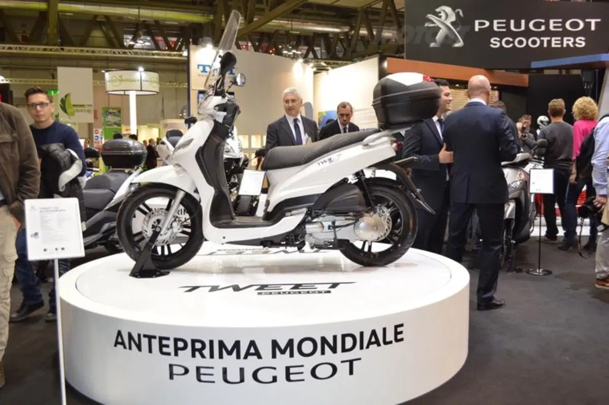 EICMA 2013: Peugeot Django (2)