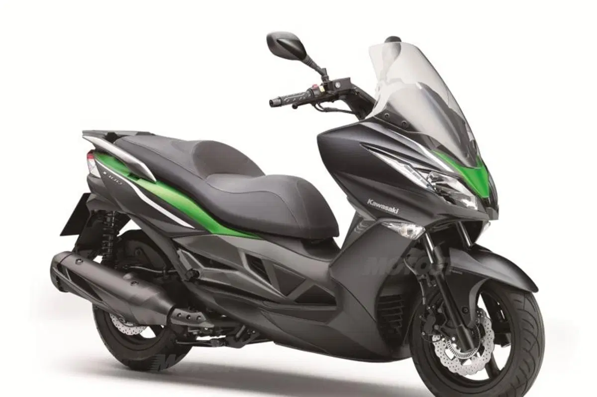 EICMA 2013: Kawasaki J300 (17)