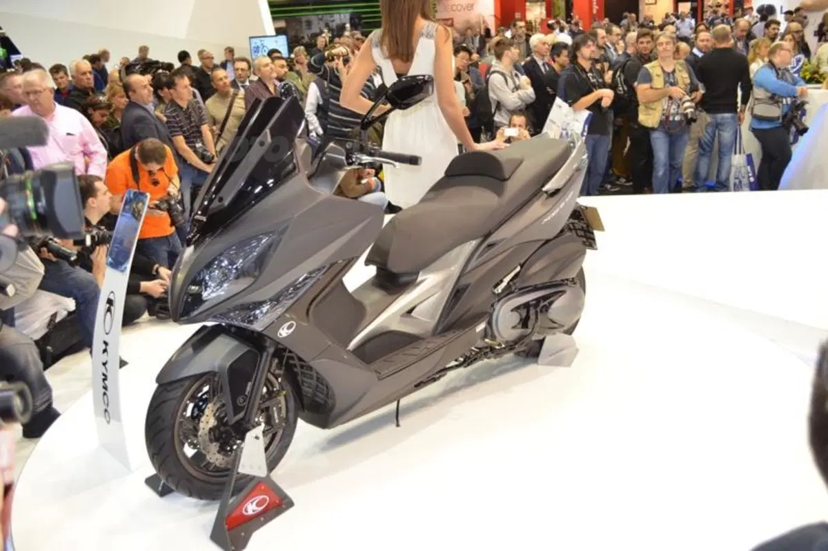 EICMA 2013: Kymco Agility 125-200i R16 Plus (2)